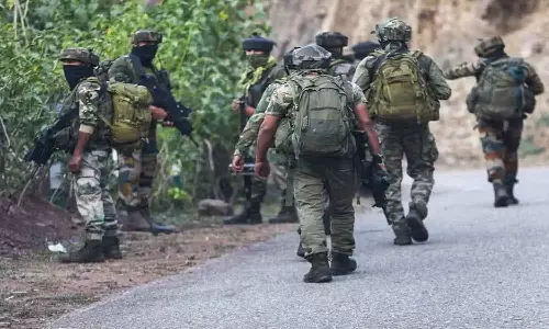 ജമ്മു കശ്മീരിലെ കിഷ്ത്വാറിൽ ഭീകരരും സുരക്ഷ സേനയും തമ്മിൽ ഏറ്റുമുട്ടൽ; സുരക്ഷാസേന 2 ഭീകരരെ വധിച്ചു