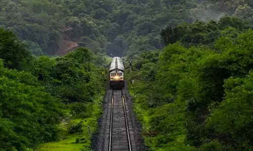 മഹാരാഷ്ട്ര സർക്കാർ അംഗീകാരം നൽകി; കൊങ്കണ്‍ റെയില്‍വേ ഇന്ത്യന്‍ റെയില്‍വേയില്‍ ലയിക്കും
