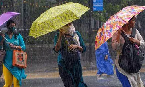 മഴ മുന്നറിയിപ്പിൽ മാറ്റം; 12 ജില്ലകളിൽ ഓറഞ്ച് അലർട്ട്