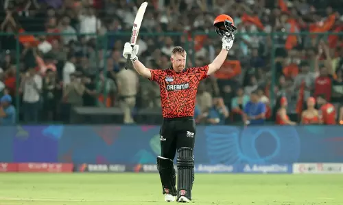 ക്ലാസ് വെടിക്കെട്ട്; സണ്റൈസേഴ്സ് ഹൈദരാബാദിന് 110 റണ്സിന്റെ കൂറ്റന് ജയം ക്ലാസ് വെടിക്കെട്ട്; സണ്റൈസേഴ്സ് ഹൈദരാബാദിന് 110 റണ്സിന്റെ കൂറ്റന് ജയം