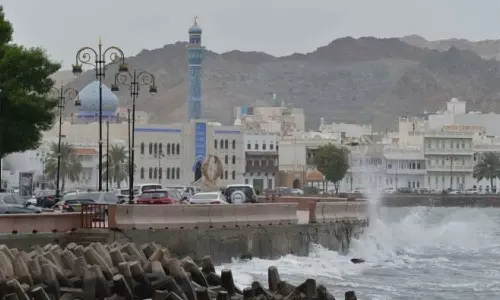 ഒമാനിൽ ശക്തമായ വടക്കുപടിഞ്ഞാറൻ കാറ്റിന് സാധ്യത; മിക്ക ഗവർണറേറ്റുകളെയും ബാധിക്കും