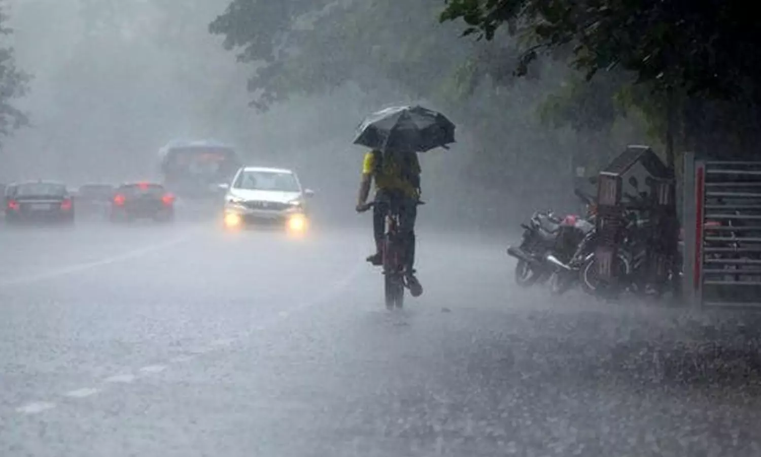 ബംഗാൾ ഉൾക്കടലിലെ ന്യൂനമർദം അതിതീവ്ര ന്യൂനമർദമായി മാറി; ഇന്ന് നാല് ജില്ലകളിൽ റെഡ് അലർട്ട് ബംഗാൾ ഉൾക്കടലിലെ ന്യൂനമർദം അതിതീവ്ര ന്യൂനമർദമായി മാറി; ഇന്ന് നാല് ജില്ലകളിൽ റെഡ് അലർട്ട്