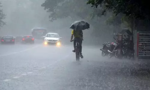 ബംഗാൾ ഉൾക്കടലിലെ ന്യൂനമർദം അതിതീവ്ര ന്യൂനമർദമായി മാറി; ഇന്ന് നാല് ജില്ലകളിൽ റെഡ് അലർട്ട്