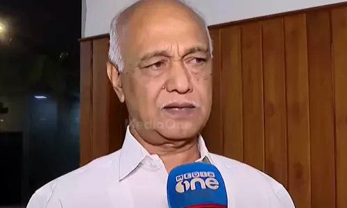 പി.വി അൻവറിന്റെ രാഷ്ട്രീയ പാപ്പരത്തമാണ് അൻവർ-യുഡിഎഫ് തർക്കത്തിലൂടെ വ്യക്തമാകുന്നത്; എളമരം കരീം പി.വി അൻവറിന്റെ രാഷ്ട്രീയ പാപ്പരത്തമാണ് അൻവർ-യുഡിഎഫ് തർക്കത്തിലൂടെ വ്യക്തമാകുന്നത്; എളമരം കരീം