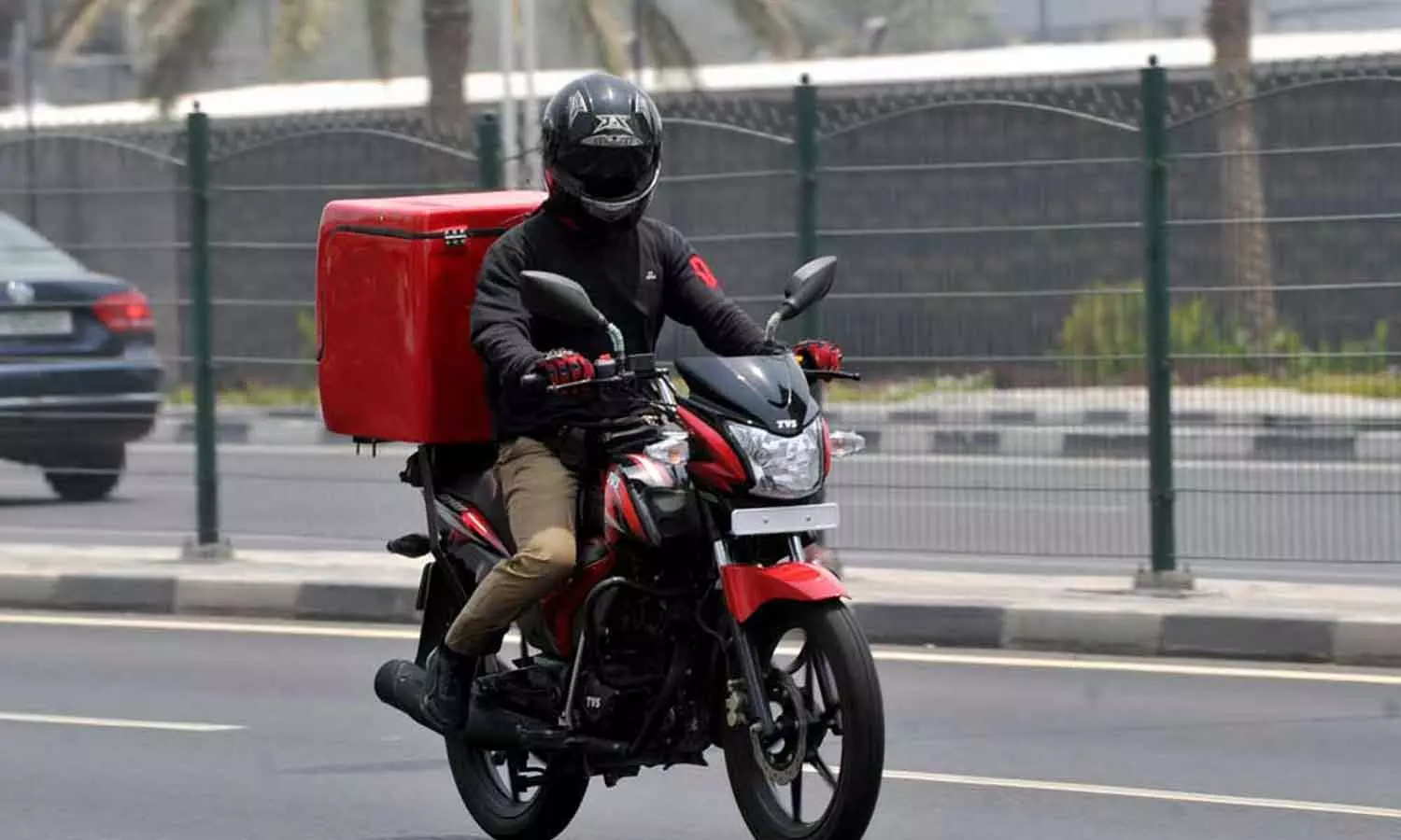 ചൂട് കനത്തു; ഖത്തറിൽ ബൈക്ക് ഡെലിവറി സർവീസിന് പകൽ സമയങ്ങളിൽ നിയന്ത്രണം