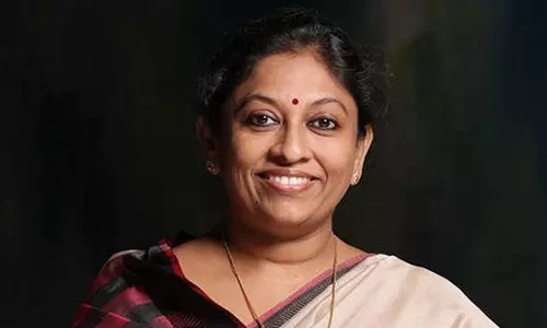 മികച്ച എതിരാളിയെ ചോദിച്ചു വാങ്ങിയ കോൺഗ്രസിനു പ്രത്യേകം അഭിനന്ദനമെന്ന് ​കെ.ആർ മീര