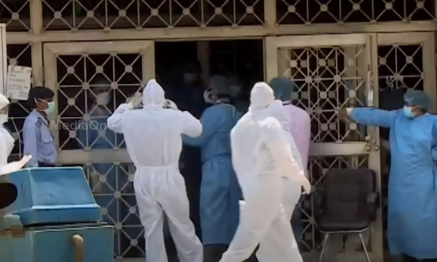 രാജ്യത്ത് കോവിഡ് കേസുകൾ വീണ്ടും ഉയരുന്നു: 24 മണിക്കൂറിനിടെ ഏഴ് മരണം; 2710 പേർക്ക് രോ​ഗം സ്ഥിരീകരിച്ചു