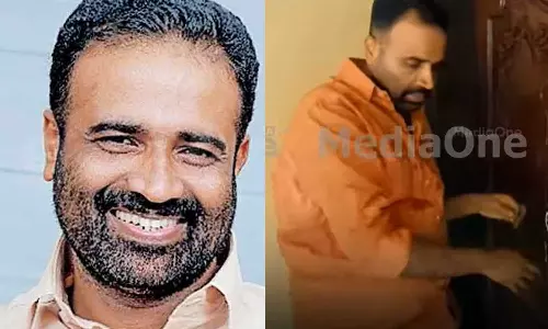 ജപ്തി ചെയ്ത വീടിന്റെ പൂട്ടു തകർത്ത് എംഎൽഎ; സർട്ടിഫിക്കറ്റുകളെടുക്കാനാണ് തുറന്നത്