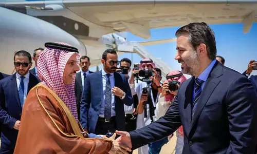 സിറിയക്ക് സാമ്പത്തികമായി പിടിച്ചു നിൽക്കാനുള്ള പദ്ധതികൾ ചർച്ച ചെയ്യാൻ സൗദി വിദേശകാര്യ മന്ത്രി സിറിയയിലെത്തി