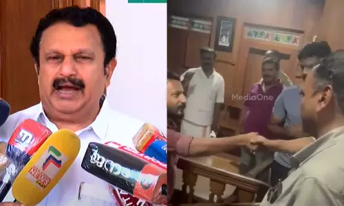 രാഹുൽ മാങ്കൂട്ടത്തിൽ- പി.വി അൻവർ  കൂടിക്കാഴ്ച തികച്ചും വ്യക്തിപരം,തെറ്റ് കാണുന്നില്ല; കെ.മുരളീധരൻ