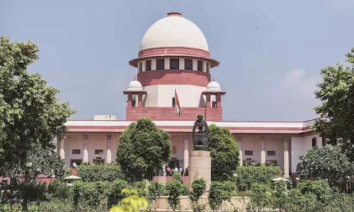 ശകാരിക്കുന്നത് ആത്മഹത്യ പ്രേരണയായി കരുതാന്‍ കഴിയില്ല അധ്യാപകനെ വെറുതെ വിട്ട് സുപ്രീം കോടതി