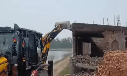 ഉത്തർപ്രദേശിലെ സഹാറൻപൂരിൽ നിർമാണത്തിലിരുന്ന പള്ളി പൊളിച്ചുമാറ്റി ജില്ലാ ഭരണകൂടം ഉത്തർപ്രദേശിലെ സഹാറൻപൂരിൽ നിർമാണത്തിലിരുന്ന പള്ളി പൊളിച്ചുമാറ്റി ജില്ലാ ഭരണകൂടം