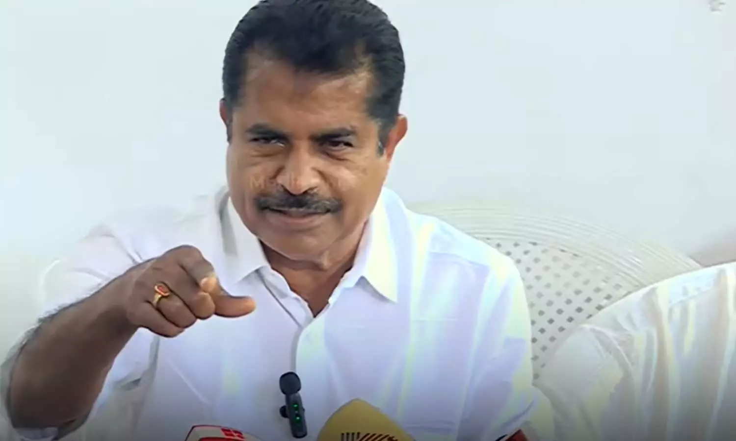 ഞങ്ങളുടെ സ്ഥാനാർഥിയെ കുറിച്ച് അൻവർ എന്തൊക്കെയാ പറഞ്ഞത്? അതൊക്കെ തിരിച്ചെടുക്കാൻ പറ്റുമോ?; അടൂർ പ്രകാശ്