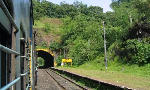 കൊങ്കൺ റെയിൽവേ: കേരളവുമായുള്ള ബന്ധവും ഇന്ത്യൻ റെയിൽവേയുമായുള്ള ലയനത്തിന്റെ പ്രാധാന്യവും