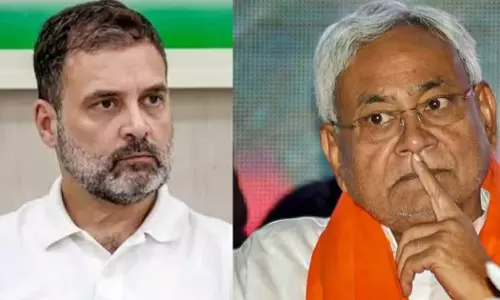 ദലിത് പെണ്‍കുട്ടി ബലാത്സഗത്തിനിരയായി കൊല്ലപ്പെട്ട സംഭവം, വ്യാപക പ്രതിഷേധം; ചികിത്സ നിഷേധിച്ചത് ലജ്ജാകരമെന്ന് രാഹുല്‍ ഗാന്ധി