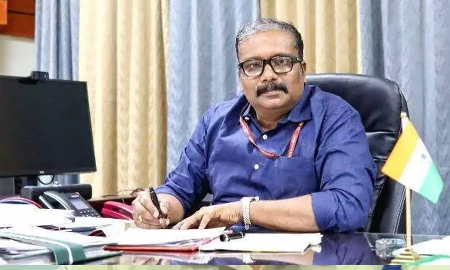 ഡോ. ബി. അശോകിനെ തദ്ദേശ പരിഷ്കരണ കമ്മീഷന് അധ്യക്ഷനാക്കിയ നടപടി റദ്ദാക്കി ഡോ. ബി. അശോകിനെ തദ്ദേശ പരിഷ്കരണ കമ്മീഷന് അധ്യക്ഷനാക്കിയ നടപടി റദ്ദാക്കി