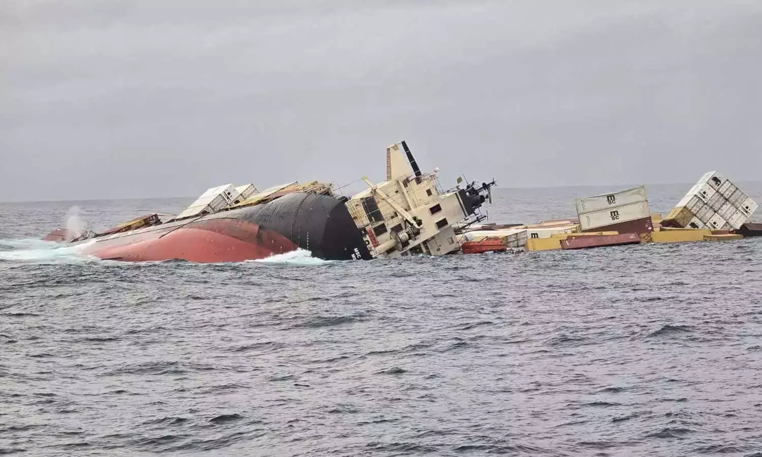 കപ്പൽ അപകടം: മത്സ്യത്തൊഴിലാളികള്‍ക്ക് 10 കോടി 55 ലക്ഷം സഹായം അനുവദിച്ച് സർക്കാർ ഉത്തരവിറക്കി