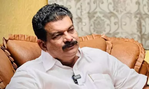 നിലമ്പൂരിൽ തൃണമൂൽ കോണ്‍ഗ്രസ് പത്രിക തള്ളി; പി.വി അൻവർ സ്വതന്ത്രനായി മത്സരിക്കും
