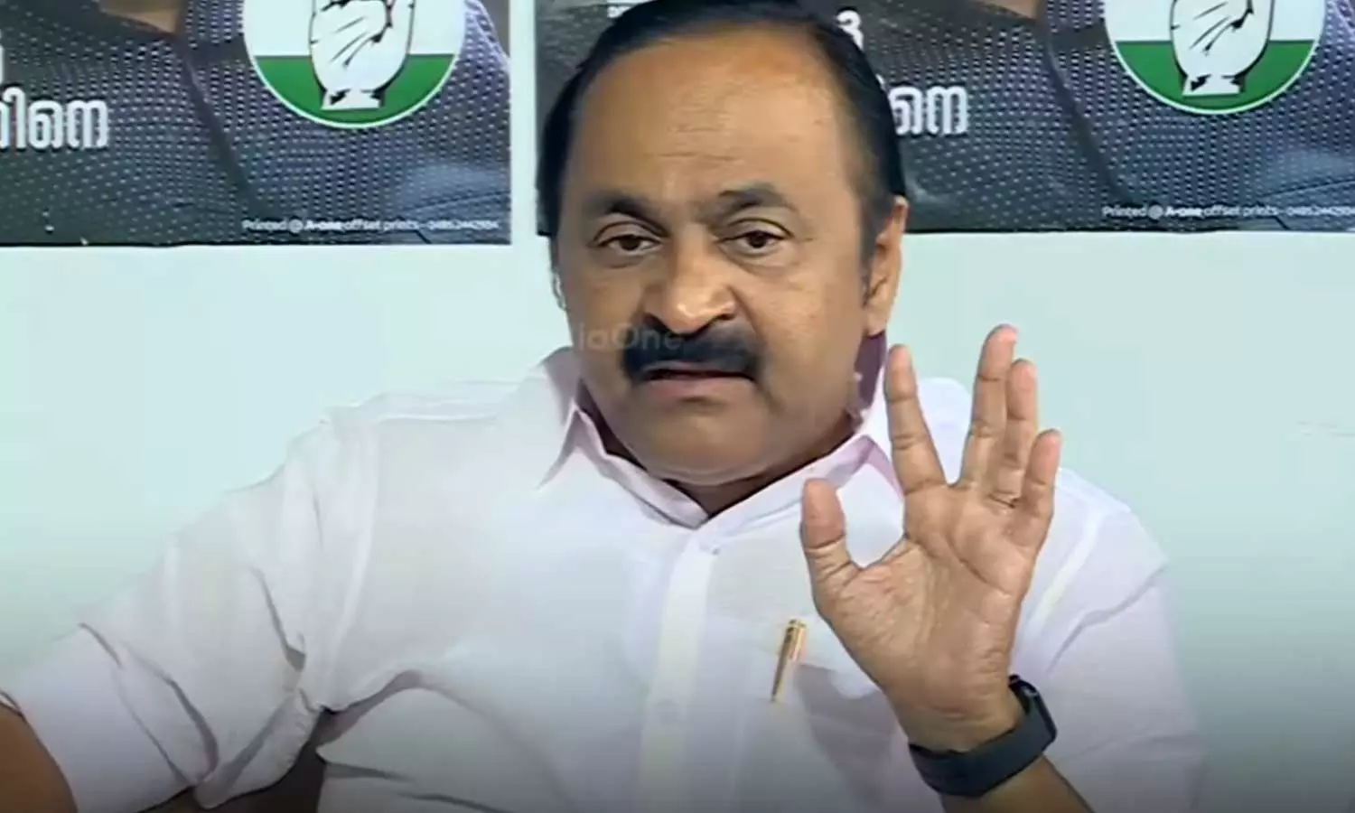 മുഖ്യമന്ത്രിയുടെ മലപ്പുറം പരാമര്ശം സംഘ്പരിവാര് അജണ്ട; ദേശീയപാത നിര്മ്മാണത്തില് കോടികളുടെ അഴിമതി നടന്നു: വി.ഡി സതീശന് മുഖ്യമന്ത്രിയുടെ മലപ്പുറം പരാമര്ശം സംഘ്പരിവാര് അജണ്ട; ദേശീയപാത നിര്മ്മാണത്തില് കോടികളുടെ അഴിമതി നടന്നു: വി.ഡി സതീശന്