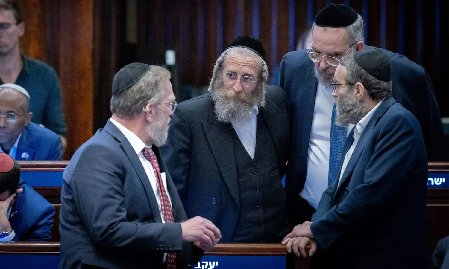 പിന്തുണ പിൻവലിക്കാനൊരുങ്ങി ഹരേദി പാർട്ടികൾ; നെതന്യാഹു സർക്കാർ വീണേക്കും പിന്തുണ പിൻവലിക്കാനൊരുങ്ങി ഹരേദി പാർട്ടികൾ; നെതന്യാഹു സർക്കാർ വീണേക്കും