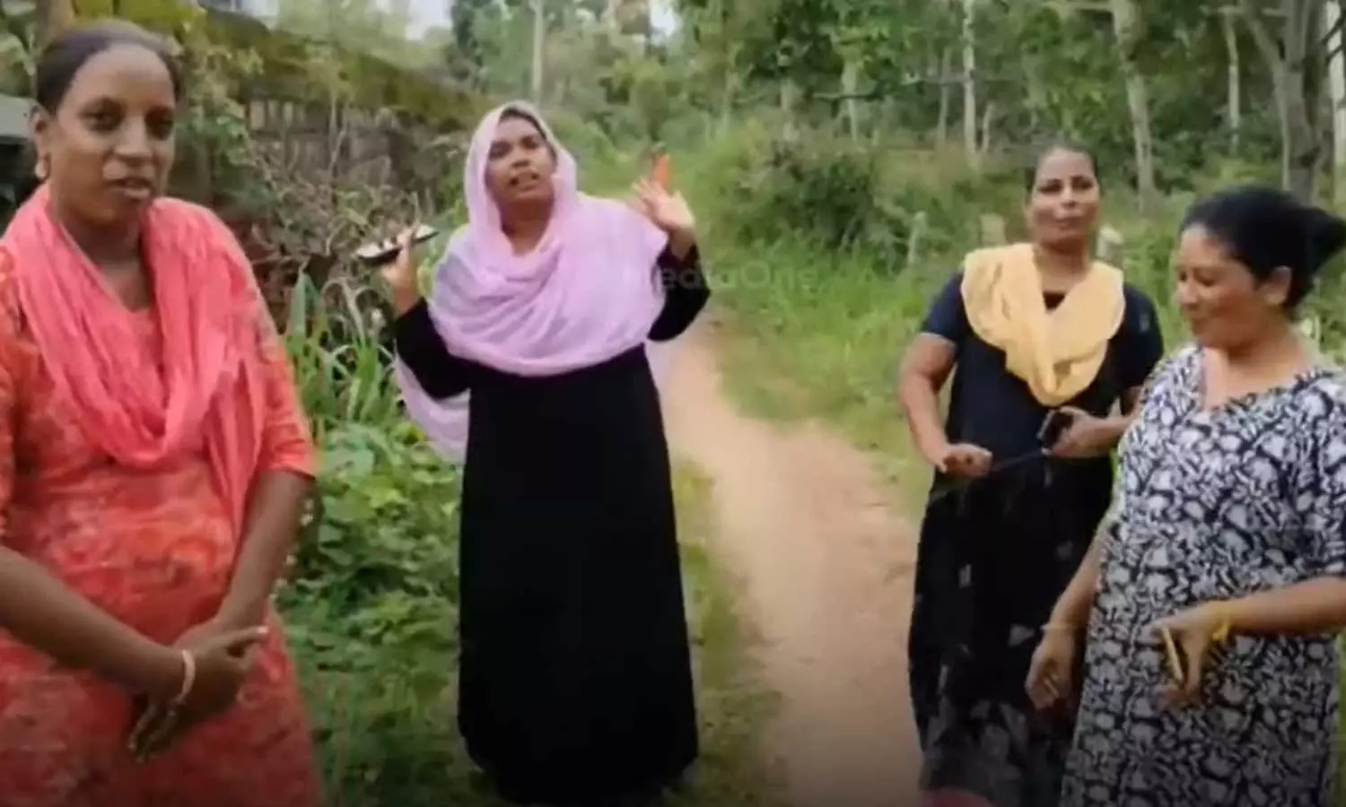 ചാന്നാങ്കരയിൽ ഗുണ്ടാവിളയാട്ടം; പോലീസിലറിയിച്ചതിന് വീട്ടിൽ കയറി പീഡിപ്പിക്കുമെന്ന് ഭീഷണി