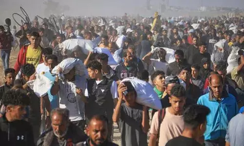 ഗസ്സയിലെ ഭക്ഷ്യവിതരണ കേന്ദ്രത്തിലെ വെടിവെപ്പ്; വ്യാപക പ്രതിഷേധം