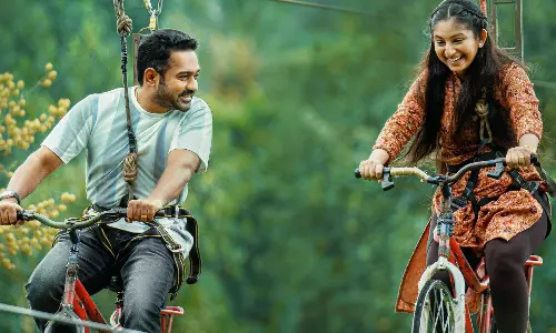 abhyanthara kutavaali, asif ali