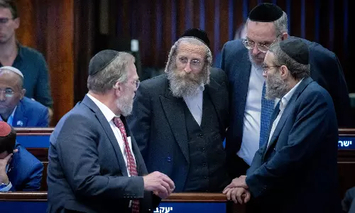 പിന്തുണ പിൻവലിക്കാനൊരുങ്ങി ഹരേദി പാർട്ടികൾ; നെതന്യാഹു സർക്കാർ വീണേക്കും