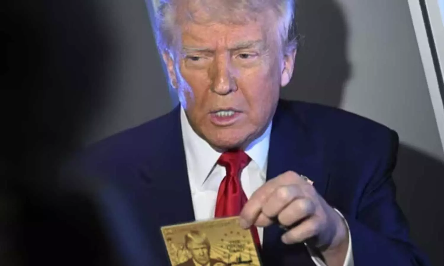 അമേരിക്കയിൽ സ്ഥിരതാമസമാക്കാം; അഞ്ച് മില്യൺ ഡോളറിന്റെ ട്രംപ് ഗോൾഡ് കാർഡ് ലക്ഷ്യമിടുന്നത് ഇന്ത്യക്കാരെ അമേരിക്കയിൽ സ്ഥിരതാമസമാക്കാം; അഞ്ച് മില്യൺ ഡോളറിന്റെ ട്രംപ് ഗോൾഡ് കാർഡ് ലക്ഷ്യമിടുന്നത് ഇന്ത്യക്കാരെ