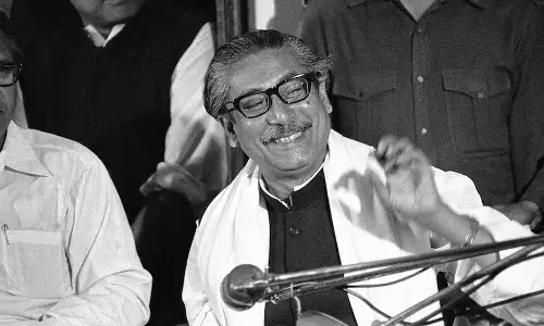 ഷെയ്ഖ് മുജിബുർ റഹ്മാന്റെ രാഷ്ട്രപിതാവ് പദവി റദ്ദാക്കിയിട്ടില്ല; വാർത്ത അടിസ്ഥാന രഹിതമെന്ന് ബംഗ്ലാദേശ്