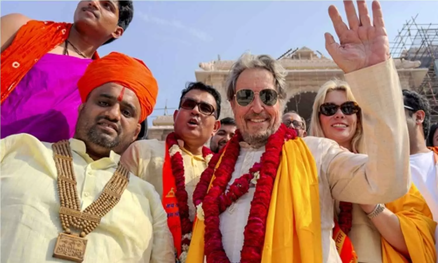 ഇലോൺ മസ്കിന്റെ പിതാവ് ഇന്ത്യയിൽ; യാത്രക്ക് പിന്നിലെ ലക്ഷ്യം അന്വേഷിച്ച് നെറ്റിസൻസ്