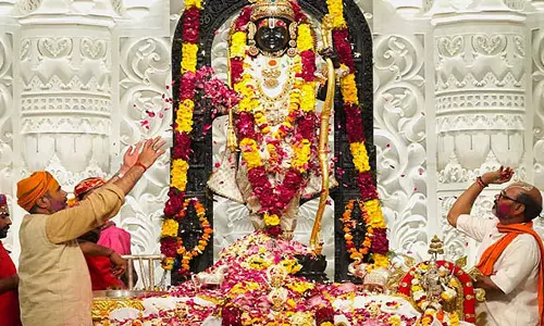 രാമക്ഷേത്രത്തിന്റെ പേരില്‍ 10 കോടിയുടെ തട്ടിപ്പ്: പ്രസാദം നല്‍കാമെന്ന് പറഞ്ഞ് തട്ടിയത് 3.85 കോടി