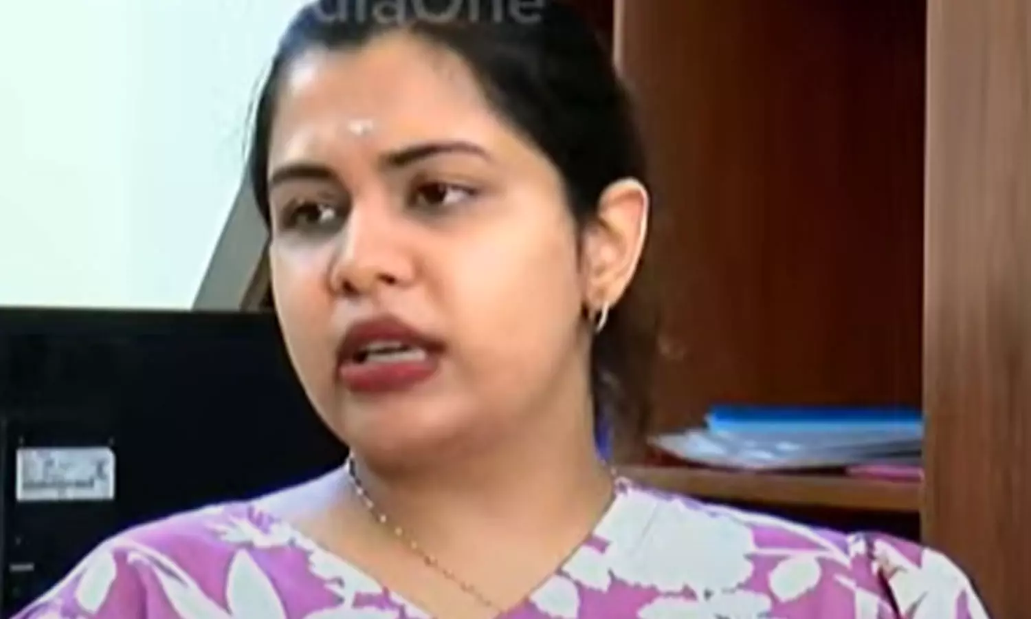 തട്ടിക്കൊണ്ടുപോയെന്ന വാദം തെറ്റ്, ജീവനക്കാർക്കെതിരെ നിരവധി ഉപഭോക്താക്കൾ പരാതി നൽകിയിട്ടുണ്ട്: ദിയ കൃഷ്ണ