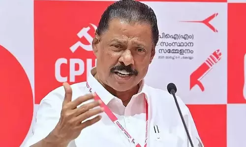 രാജ്ഭവനെ വര്ഗീയവത്കരണത്തിന്റെ ഇടമാക്കരുത്; മന്ത്രി പ്രസാദിന്റേത് ശരിയായ നിലപാട്: എം.വി ഗോവിന്ദന് രാജ്ഭവനെ വര്ഗീയവത്കരണത്തിന്റെ ഇടമാക്കരുത്; മന്ത്രി പ്രസാദിന്റേത് ശരിയായ നിലപാട്: എം.വി ഗോവിന്ദന്
