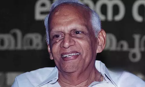 തെന്നല ബാലകൃഷ്ണപിള്ളയ്ക്ക് വിട; സംസ്‌കാര ചടങ്ങ് തൈക്കാട് ശാന്തി കവാടത്തില്‍ നടന്നു