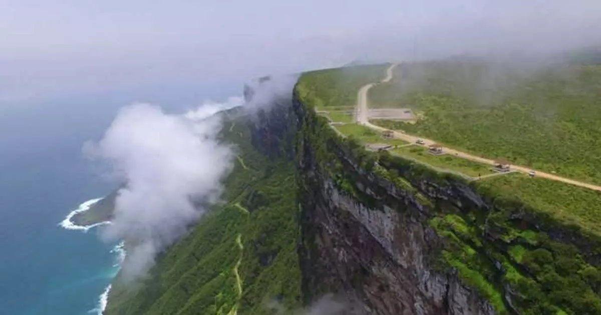 ഖരീഫ് സീസണിനൊരുങ്ങി ദോഫാർ ഖരീഫ് സീസണിനൊരുങ്ങി ദോഫാർ