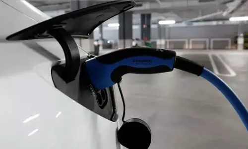 ബ​ഹ്റൈ​നി​ലെ ഡെ​ലി​വ​റി ക​മ്പ​നി​ക​ൾ ര​ണ്ട് വ​ർ​ഷ​ത്തി​നു​ള്ളി​ൽ ഇ​ല​ക്ട്രി​ക് വാ​ഹ​ന​ങ്ങ​ളി​ലേ​ക്ക് മാറണ​മെ​ന്ന് നി​ർ​ദേ​ശം​