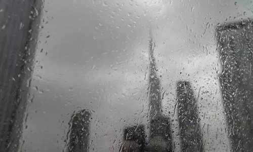 മലയോര പ്രദേശങ്ങളിൽ മഴ;  യുഎഇയിൽ ചൂട്​ കുറഞ്ഞു