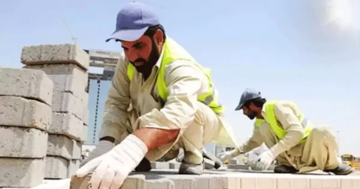 Saudi Arabias noon break law comes into effect from Sunday