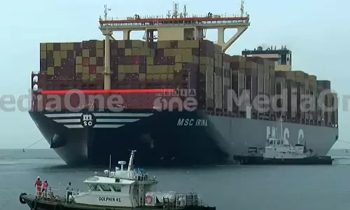 വെൽക്കം ഐറീന; ലോകത്തെ ഏറ്റവും വലിയ കണ്ടെയ്നർ കപ്പൽ എംഎസ്‍സി ഐറീന വിഴിഞ്ഞം തുറമുഖത്ത്  ബർത്ത് ചെയ്തു