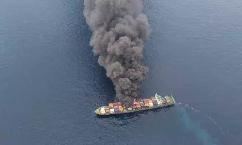 wan hai 503,kerala,latest malayalam news,ship fire kerala,Kerala coastship fire,ചരക്കുകപ്പല്‍,തീപിടിത്തം