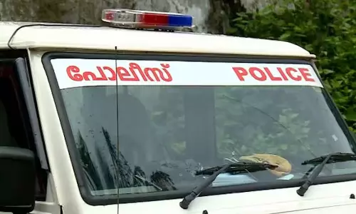 കൊച്ചിയിൽ പ്രാർഥനാ പരിപാടിയിൽ പാകിസ്താൻ പതാക; പാസ്റ്റർക്കെതിരെ കേസ്