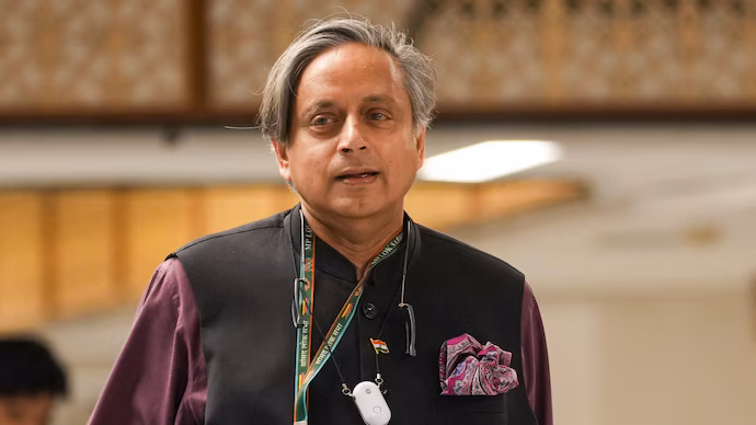 shashi tharoor