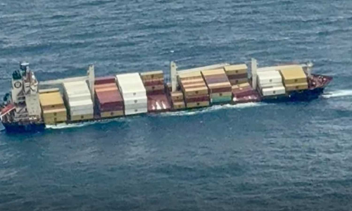 സമുദ്ര ആവാസവ്യവസ്ഥയെ മോശമാക്കി; കൊച്ചിയിലെ കപ്പൽ അപകടത്തില്‍  എംഎസ്‍സി കമ്പനിക്കെതിരെ കേന്ദ്രം