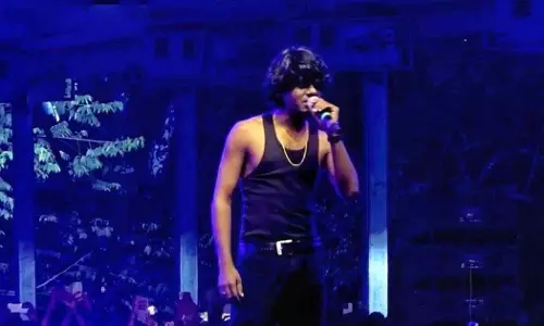 പാട്ട് പഠിപ്പിക്കാന്‍ പറഞ്ഞിട്ടില്ല; പഠിപ്പിച്ചില്ലെങ്കിലും വിദ്യാര്‍ഥികള്‍ക്ക് എത്തിപ്പിടിക്കാം, ജോലി നിര്‍ത്തില്ല: വേടന്‍