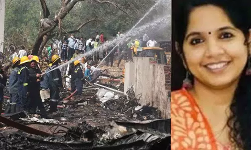 അഹമ്മദാബാദ് വിമാനാപകടം: മരിച്ച രഞ്ജിതയുടെ സഹോദരൻ ഡിഎൻഎ പരിശോധനയ്ക്കായി ഇന്ന് അഹമ്മദാബാദിലേക്ക് അഹമ്മദാബാദ് വിമാനാപകടം: മരിച്ച രഞ്ജിതയുടെ സഹോദരൻ ഡിഎൻഎ പരിശോധനയ്ക്കായി ഇന്ന് അഹമ്മദാബാദിലേക്ക്