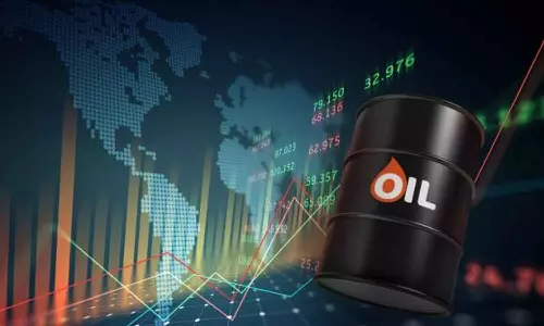 ഇസ്രായേൽ-ഇറാൻ സംഘർഷ ഭീതിയിൽ കുതിച്ച് ക്രൂഡ് ഓയിൽ; ബാരലിന് 4 ഡോളർ ഉയർന്നു