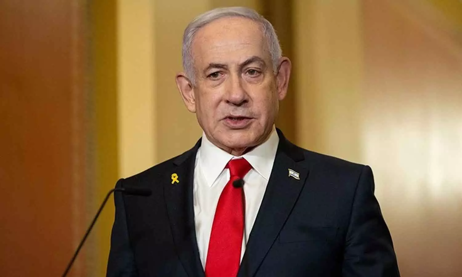 Netanyahus official aircraft lands in Athens