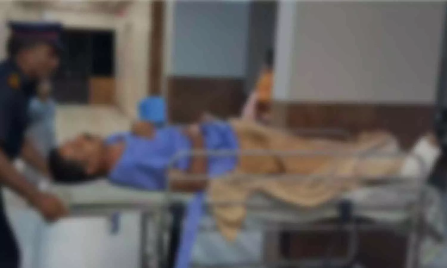 എറണാകുളത്ത് വാഹന പരിശോധനയ്ക്കിടെ പൊലീസുകാരനെ കാറിടിപ്പിച്ച് കൊല്ലാൻ ശ്രമം