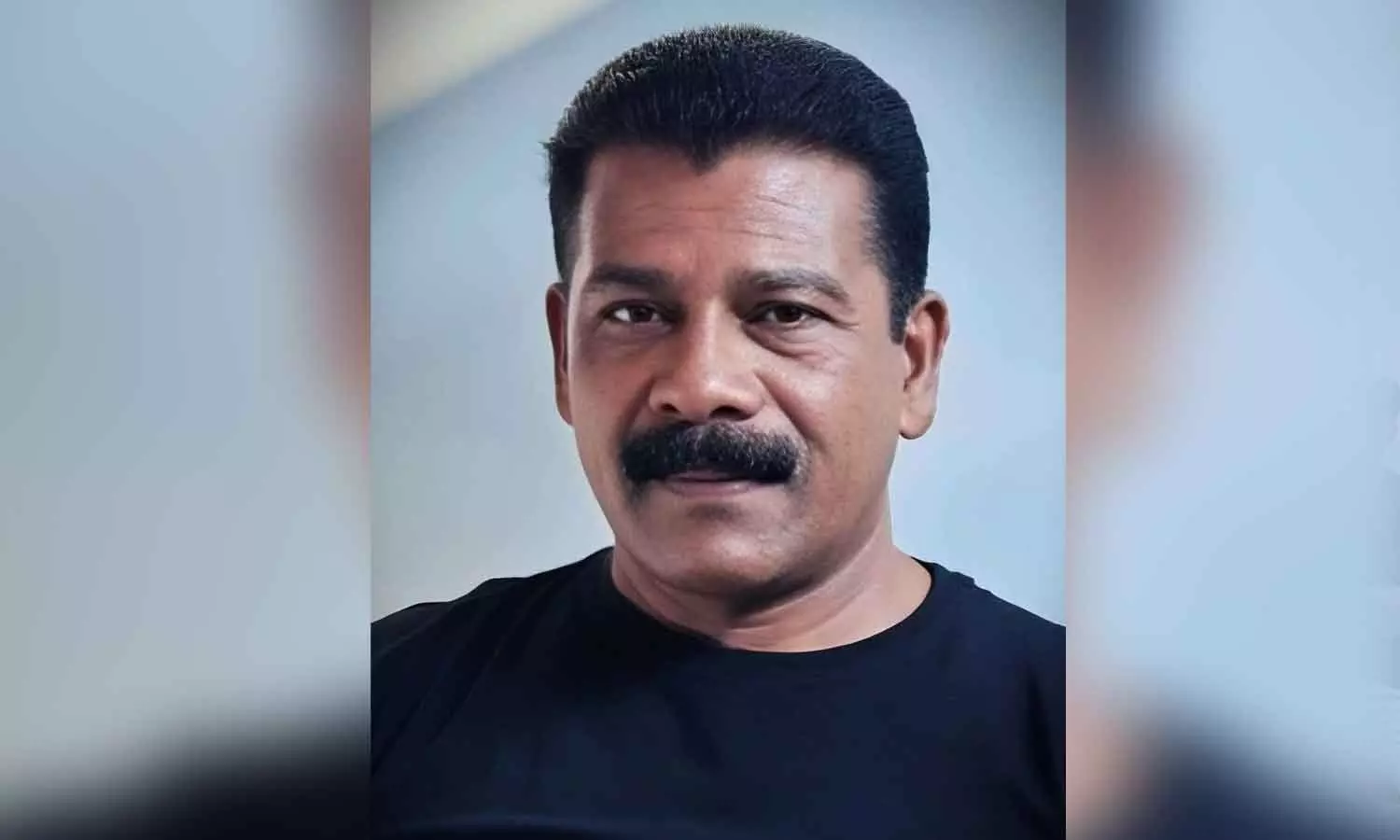 ഒമാനിൽ മലയാളി കുഴഞ്ഞുവീണ് മരിച്ചു ഒമാനിൽ മലയാളി കുഴഞ്ഞുവീണ് മരിച്ചു